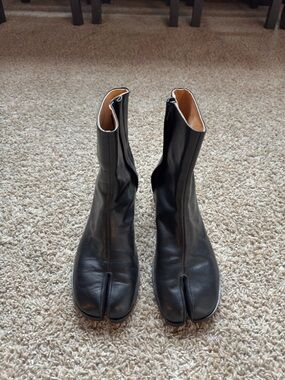 Unisex Black Split-Toe Leather Tabby Boots size 10 euro 43